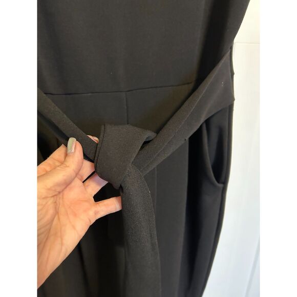 EXPRESS Brand Cap Sleeve Black Jumpsuit Size M Workwear, Evening Wear, Office, M - Picture 7 of 8